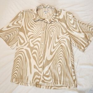 Men's Beige and White Patterned Shirt